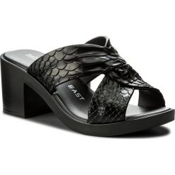 Klapki MELISSA - Python Heel + Baja Eas 32329 Black 01003. Czarne klapki damskie Melissa, bez wzorów, z tworzywa sztucznego, bez obcasa, na obcasie. W wyprzedaży za 349,00 zł.