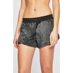 Reebok - Szorty. Czarne spodenki sportowe damskie Reebok, s, bez wzorów, z elastanu, sportowe. W wyprzedaży za 129,90 zł.