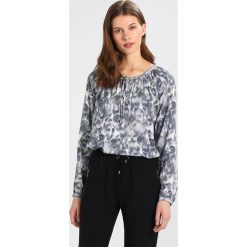 Bluzki damskie: Soyaconcept FATIA BLOUSE Bluzka pearl blue combi