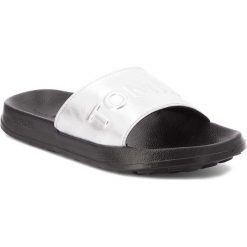 Klapki damskie: Klapki TOMMY JEANS – Tj Metallic Pool Slide EN0EN00227 Silver 000