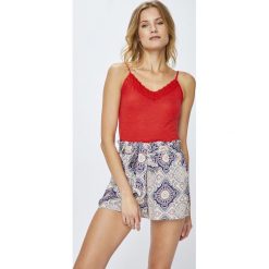 Jacqueline de Yong - Top Della. Szare topy damskie marki Jacqueline de Yong, l. Za 39,90 zł.