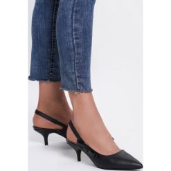 Czarne Czółenka For My Girls. Czarne czółenka damskie Renee, w paski. Za 69,99 zł.