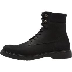 Zign Botki sznurowane black. Czarne botki męskie Zign, z materiału, na sznurówki. Za 419,00 zł.