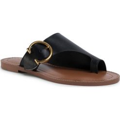 Japonki COACH - Luca Leather Sandal G4901 11002650 Black. Czarne klapki damskie Coach, bez wzorów, ze skóry, bez obcasa, na obcasie. Za 569,00 zł.