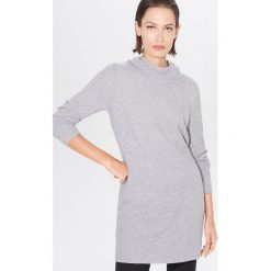 Tunikowy sweter z domieszką wełny - Szary. Szare swetry damskie Mohito, s, bez wzorów, z wełny, bez rękawów, bez kaptura. W wyprzedaży za 29,99 zł.