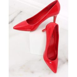 Szpilki damskie lakierowane czerwone LL-185P RED. Czerwone czółenka damskie z materiału. Za 79,19 zł.