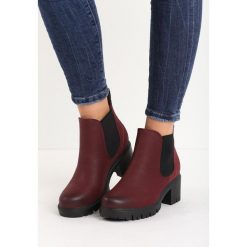 Bordowe Botki Cotopaxi. Czerwone botki damskie Born2be, z okrągłym noskiem, bez obcasa, na płaskiej podeszwie, na zamek. Za 149,99 zł.