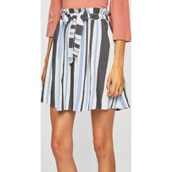 Vero Moda - Spódnica. Pomarańczowe spódniczki damskie Vero Moda, na co dzień, s, bez wzorów, z bawełny, casualowe, mini, rozkloszowane. W wyprzedaży za 79,90 zł.