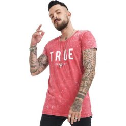 T-shirt w kolorze jasnoczerwonym. Czerwone t-shirty męskie True Prodigy, m, z nadrukiem, z bawełny, z okrągłym kołnierzem. W wyprzedaży za 59,95 zł.