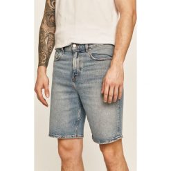 Calvin Klein - Szorty. Niebieskie spodenki i szorty męskie Calvin Klein, bez wzorów, z elastanu, casualowe. W wyprzedaży za 279,90 zł.
