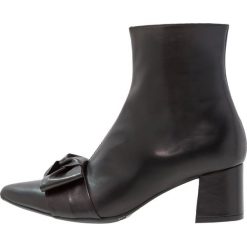 Botki damskie: Billi Bi 5624 Botki black