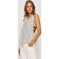 Calvin Klein - Top. Białe bluzki damskie Calvin Klein, s, bez wzorów, z bawełny, casualowe, z okrągłym kołnierzem, bez rękawów. Za 199,90 zł.