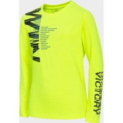 Longsleeve chłopięcy (122-164). T-shirty chłopięce bez wzorów, z dzianiny, z długim rękawem. W wyprzedaży za 29,99 zł.