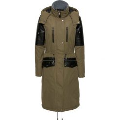 Parka z wstawkami ze sztucznej skóry bonprix zielony khaki - czarny. Zielone kurtki damskie bonprix, bez wzorów, ze skóry, bez kaptura. Za 319,99 zł.