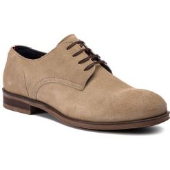 Półbuty TOMMY HILFIGER - Dress Casual Suede Shoe FM0FM02176 Sand 102. Brązowe półbuty męskie TOMMY HILFIGER, na co dzień, bez wzorów, ze skóry, klasyczne, bez zapięcia. W wyprzedaży za 319,00 zł.