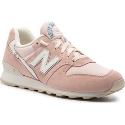 Sneakersy NEW BALANCE - WR996YD Różowy. Różowe półbuty damskie New Balance, na co dzień, bez wzorów, ze skóry, bez obcasa, bez zapięcia. W wyprzedaży za 199,00 zł.