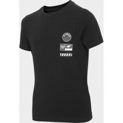 T-shirt chłopięcy (122-164). T-shirty chłopięce bez wzorów, z bawełny, bez rękawów. W wyprzedaży za 19,99 zł.