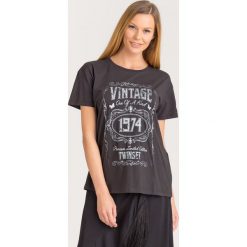 T-SHIRT TWINSET. Czarne t-shirty damskie Twinset, s, z nadrukiem, z bawełny, z okrągłym kołnierzem. Za 286,30 zł.