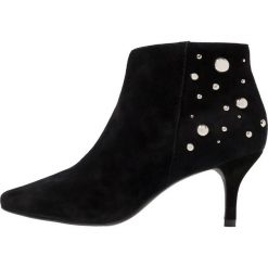 Shoe The Bear AGNETE STUDS Ankle boot black. Czarne botki damskie skórzane marki Shoe The Bear. Za 669,00 zł.