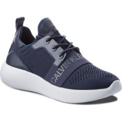Sneakersy CALVIN KLEIN JEANS - Meryl RE9809 Navy. Niebieskie półbuty damskie Calvin Klein Jeans, z jeansu. W wyprzedaży za 349,00 zł.
