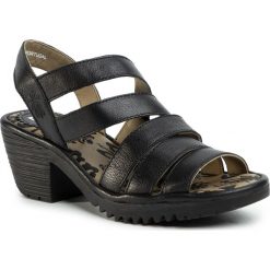 Sandały FLY LONDON - Wozefly P501118000 Black. Czarne klapki damskie Fly London, bez wzorów, ze skóry, bez obcasa, na obcasie. W wyprzedaży za 299,00 zł.