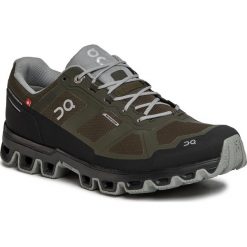 Buty ON - Cloudventure Waterproof 2299761 Fir/Lunar. Zielone buty sportowe męskie On, ze skóry ekologicznej, bez zapięcia, do biegania. Za 799,00 zł.