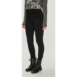 Medicine - Jeansy Essential. Czarne jeansy damskie skinny marki MEDICINE, z elastanu, z podwyższonym stanem. W wyprzedaży za 59,90 zł.