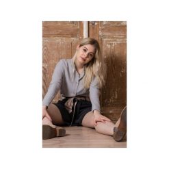 Niezastąpiona Elżbieta, szara. Szare koszule damskie Bouton boutique, s, bez wzorów, z bawełny, z koszulowym kołnierzykiem, bez rękawów. Za 170,00 zł.
