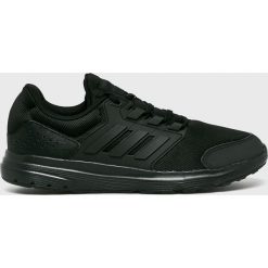Adidas - Buty Galaxy 4. Czarne sneakersy męskie Adidas, z okrągłym noskiem, na sznurówki. W wyprzedaży za 179,90 zł.
