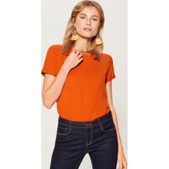 Koszulka oversize - Pomarańczo. Różowe t-shirty damskie Mohito, l. Za 29,99 zł.