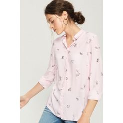 Wzorzysta koszula - Różowy. Czerwone koszule wiązane damskie Sinsay, l. Za 39,99 zł.