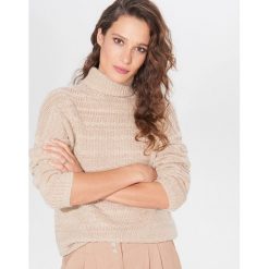 Połyskujący sweter z wełną - Beżowy. Brązowe swetry damskie Mohito, s, bez wzorów, z wełny, bez rękawów, bez kaptura. Za 119,99 zł.