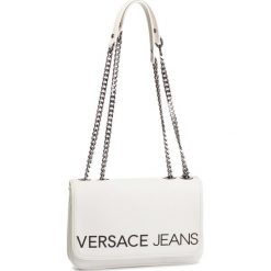 Torebka VERSACE JEANS - E1VTBBB2 70881 003. Białe torebki klasyczne damskie marki Versace Jeans, bez wzorów, z jeansu, eleganckie, bez dodatków. Za 669,00 zł.