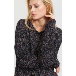 Czarny Sweter I Wanna Be Yours. Czarne bez kategorii marki other, w kolorowe wzory, casualowe, z okrągłym kołnierzem. Za 29,99 zł.
