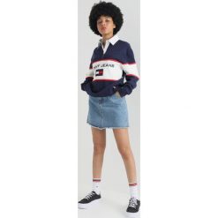 Bluzy rozpinane damskie: Tommy Jeans 90S BLOCKED RUGBY Bluza blue