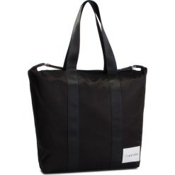 Torebka CALVIN KLEIN - Soft Line Shopper K60K605009 001. Czarne torby damskie na zakupy Calvin Klein, bez wzorów, z materiału, klasyczne, bez dodatków. W wyprzedaży za 369,00 zł.