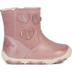 Geox buty dziewczęce za kostkę New Balu 25 różowe. Różowe buty dziewczęce zimowe Geox, za kostkę, bez zapięcia. Za 259,00 zł.
