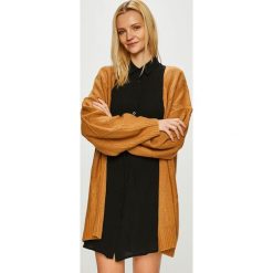Answear - Kardigan. Żółte kardigany damskie marki ANSWEAR, s, z dzianiny. W wyprzedaży za 79,90 zł.