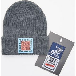 Czapka z wymiennymi naszywkami - Jasny szary. Szare czapki męskie Cropp, z aplikacjami. Za 49,99 zł.