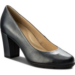 Półbuty GEOX - D Annya C D745FC 00085 C4002 Navy. Niebieskie półbuty damskie skórzane Geox, klasyczne, na obcasie. W wyprzedaży za 279,00 zł.