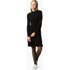 Marie Lund - Sukienka damska, czarny. Czarne sukienki damskie z falbanami marki Marie Lund, w prążki, z dzianiny. Za 129,95 zł.