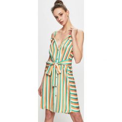 Pinko - Sukienka. Sukienki damskie Pinko, na co dzień, bez wzorów, z wiskozy, casualowe, z włoskim kołnierzykiem, bez rękawów, mini, proste. W wyprzedaży za 949,90 zł.
