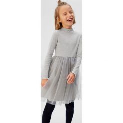 Mango Kids - Sukienka dziecięca Boston 110-152 cm. Szare sukienki dziewczęce Mango Kids, bez wzorów, z bawełny, z długim rękawem, długie, maxi, rozkloszowane. Za 119,90 zł.