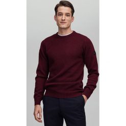 Sweter DOMENICO SWAR000276. Czerwone swetry męskie Giacomo Conti, na jesień, m, z aplikacjami, z bawełny, eleganckie, z okrągłym kołnierzem, bez kaptura. Za 249,00 zł.