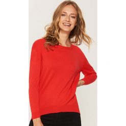 Sweter z asymetrycznym dołem - Czerwony. Czerwone swetry klasyczne damskie marki House, s, z asymetrycznym kołnierzem. Za 59,99 zł.