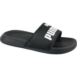 Puma Slipper Popcat 360265-10 43 Czarne. Czarne kapcie męskie Puma, z syntetyku. W wyprzedaży za 79,99 zł.