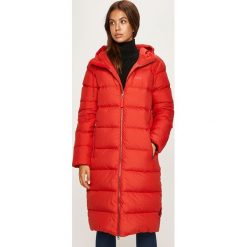 Jack Wolfskin - Kurtka puchowa. Czerwone kurtki damskie s, z poliesteru, długie. Za 999,90 zł.