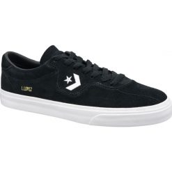 Czarne Buty Converse Louie Lopez Pro Low M 163261C. Czarne buty sportowe męskie Converse, ze skóry, bez zapięcia. W wyprzedaży za 349,00 zł.