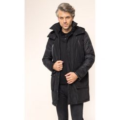 Parka Karl Lagerfeld 505023 592501. Czarne kurtki męskie KARL LAGERFELD, m, bez wzorów, z poliesteru, bez kaptura. W wyprzedaży za 949,00 zł.