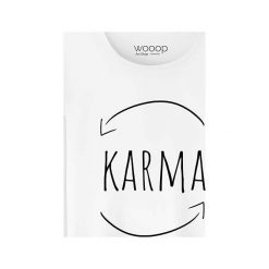 Koszulka "Karma" w kolorze białym. Białe koszulki damskie Wooop, s, z nadrukiem, z bawełny, z okrągłym kołnierzem. W wyprzedaży za 59,95 zł.